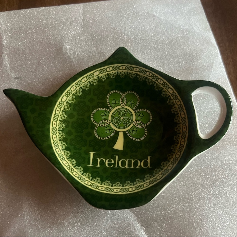 Shamrock Spiral Ireland Teabag Holder NWT